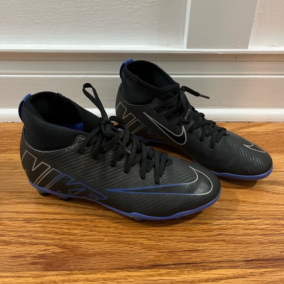 Nike Jr. Mercurial Superfly 9 Club Kids Multi-Ground High-Top Soccer Cleats - Picture 1 of 5
